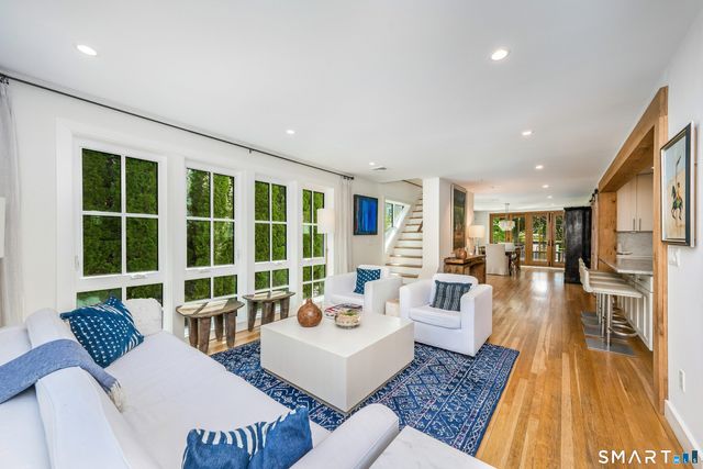 21 Fairfield Avenue, Darien, CT 06820