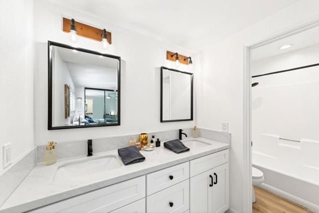 220 Vista Montana Way, Oceanside, CA 92054