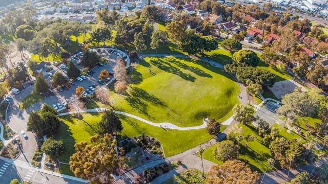 220 Vista Montana Way, Oceanside, CA 92054