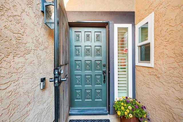 220 Vista Montana Way, Oceanside, CA 92054