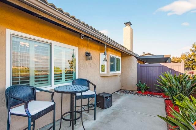 220 Vista Montana Way, Oceanside, CA 92054