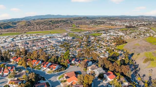 220 Vista Montana Way, Oceanside, CA 92054