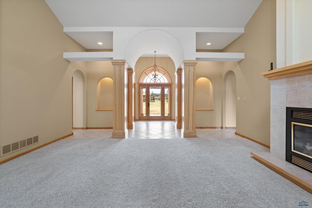 1240 KINGS RD, Rapid City, SD 57702