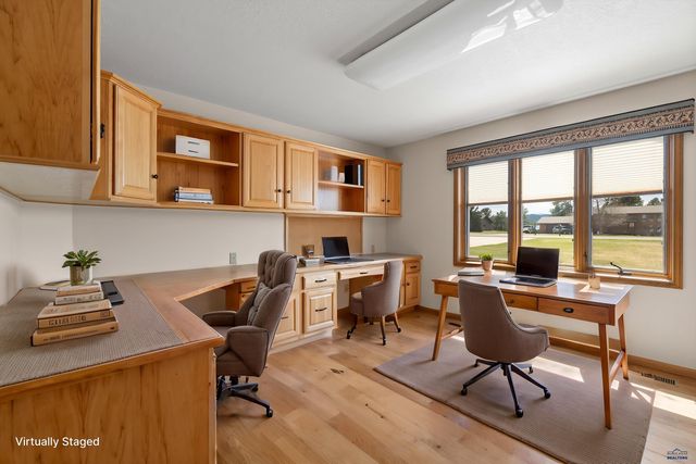 1240 KINGS RD, Rapid City, SD 57702