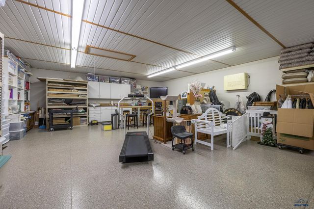 1240 KINGS RD, Rapid City, SD 57702