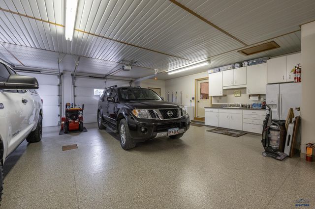 1240 KINGS RD, Rapid City, SD 57702