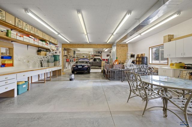 1240 KINGS RD, Rapid City, SD 57702
