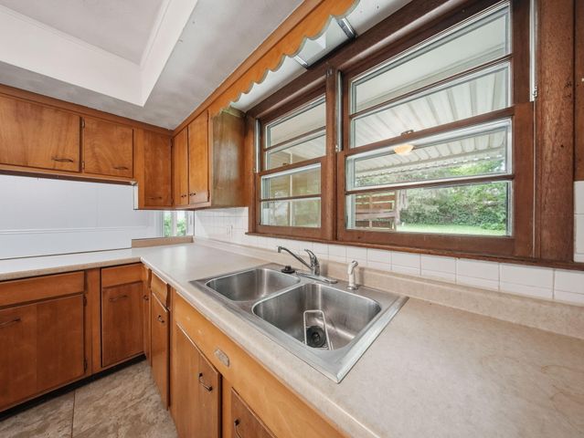 2926 E Lombard Street, Springfield, MO 65802