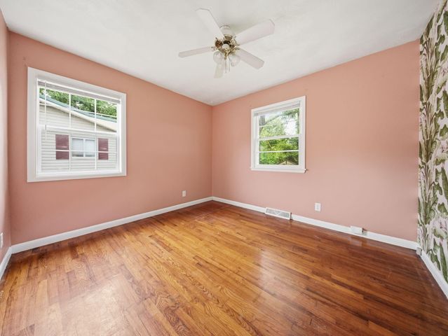 2926 E Lombard Street, Springfield, MO 65802