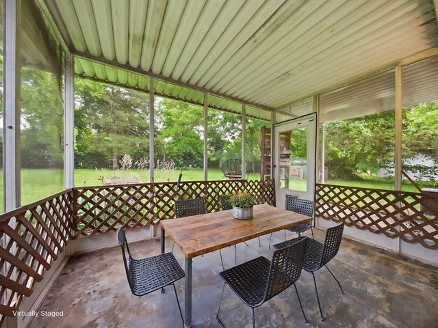 2926 E Lombard Street, Springfield, MO 65802