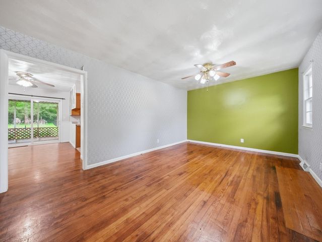 2926 E Lombard Street, Springfield, MO 65802