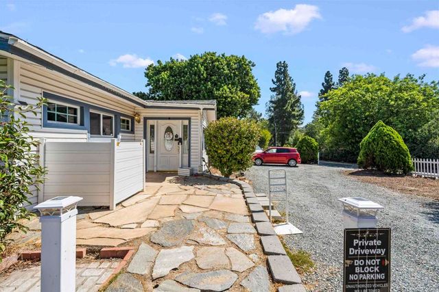 1210 Pine Drive, El Cajon, CA 92020