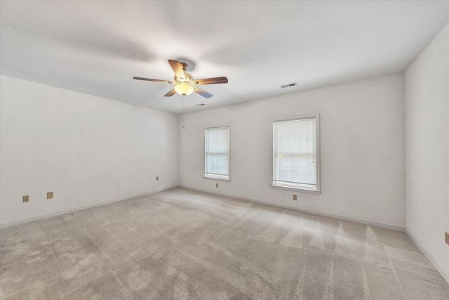 4825 Glen Ivy LN SW APT 105, Roanoke, VA 24018