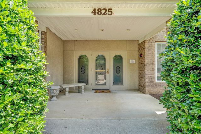 4825 Glen Ivy LN SW APT 105, Roanoke, VA 24018