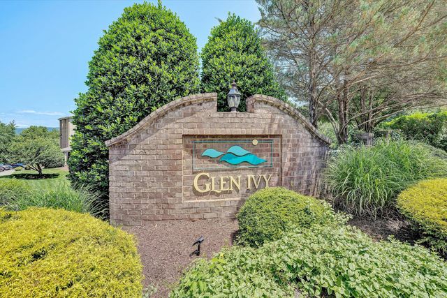 4825 Glen Ivy LN SW APT 105, Roanoke, VA 24018