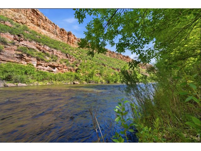 3201 W County Road 54G F-4, Laporte, CO 80535