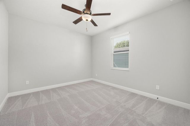 392 SW Paw Court, Port St. Lucie, FL 34953