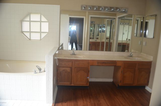 1008 LARKSPUR Loop, St. Johns, FL 32259