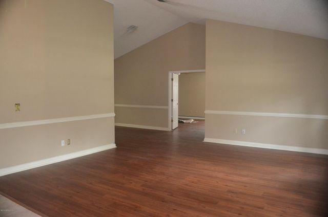 1008 LARKSPUR Loop, St. Johns, FL 32259