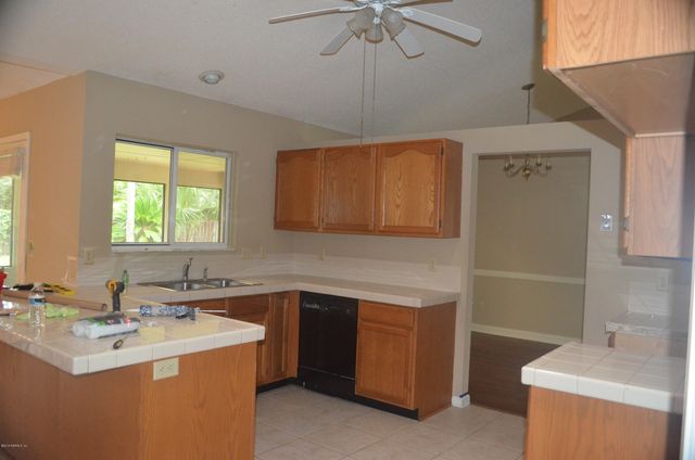 1008 LARKSPUR Loop, St. Johns, FL 32259