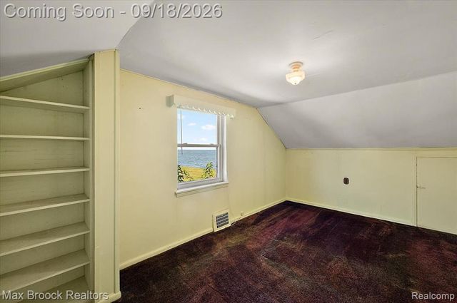 22665 Madison Street, Saint Clair Shores, MI 48081