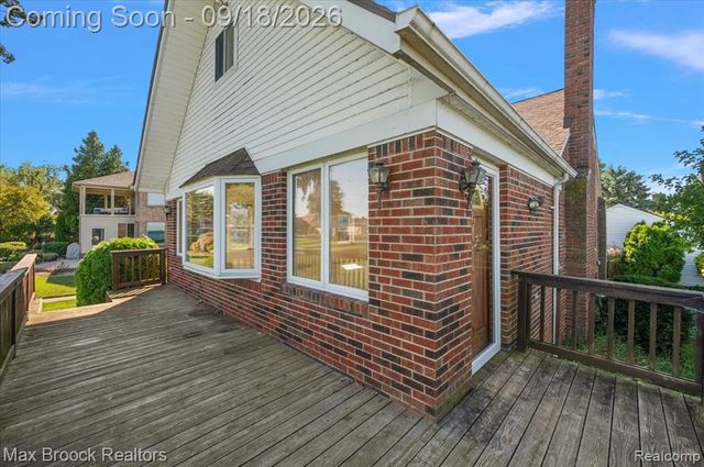 22665 Madison Street, Saint Clair Shores, MI 48081