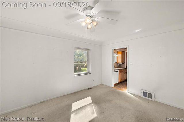 22665 Madison Street, Saint Clair Shores, MI 48081
