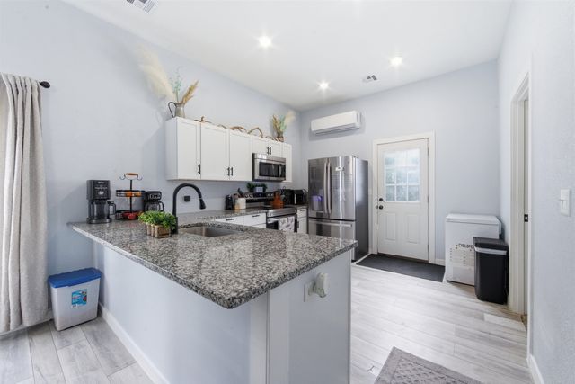 630 N Santa Fe, Augusta, KS 67010