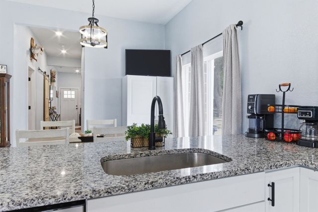 630 N Santa Fe, Augusta, KS 67010