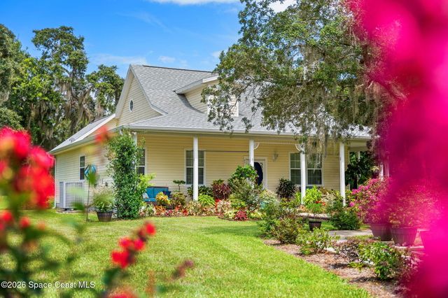 3931 U.S. 1, Mims, FL 32754