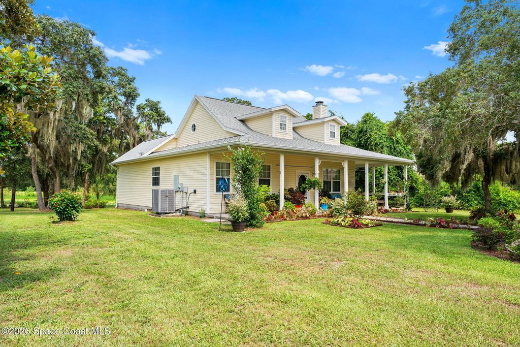 3931 U.S. 1, Mims, FL 32754