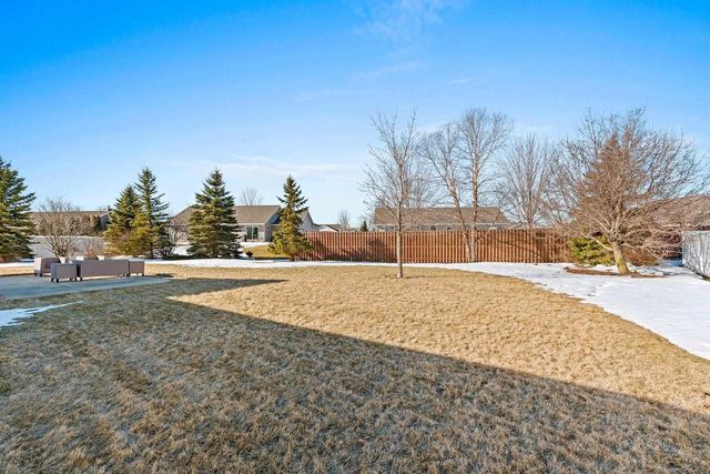 2155 MAHOGANY TRAIL, De Pere, WI 54115