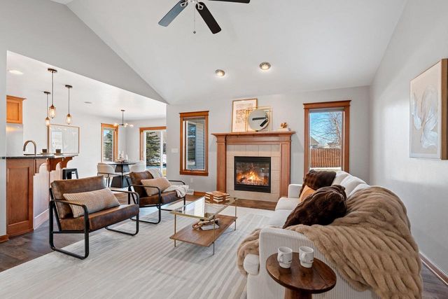 2155 MAHOGANY TRAIL, De Pere, WI 54115