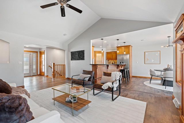 2155 MAHOGANY TRAIL, De Pere, WI 54115