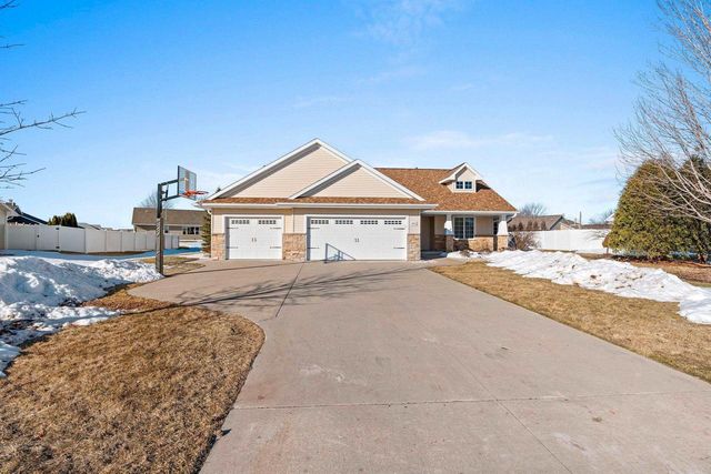 2155 MAHOGANY TRAIL, De Pere, WI 54115