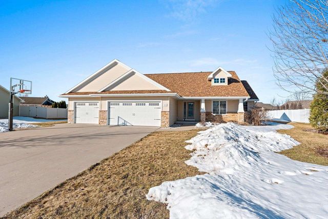 2155 MAHOGANY TRAIL, De Pere, WI 54115