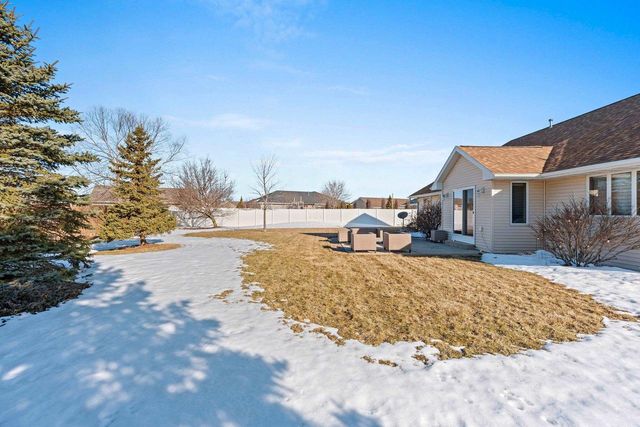 2155 MAHOGANY TRAIL, De Pere, WI 54115