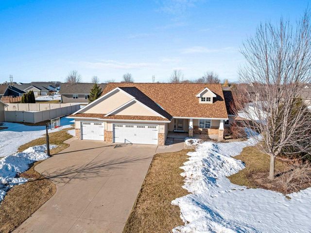 2155 MAHOGANY TRAIL, De Pere, WI 54115