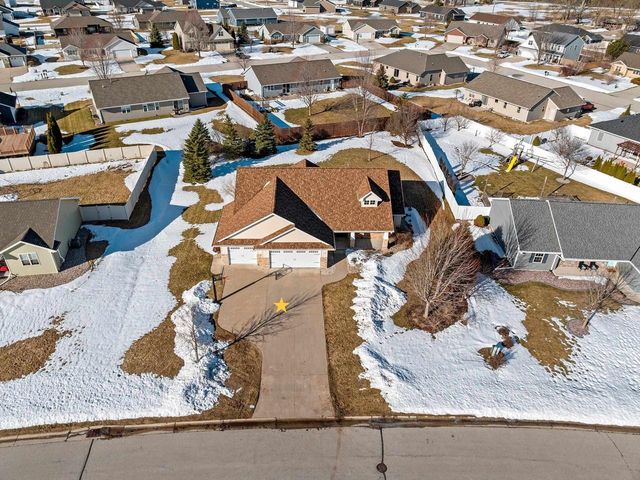 2155 MAHOGANY TRAIL, De Pere, WI 54115