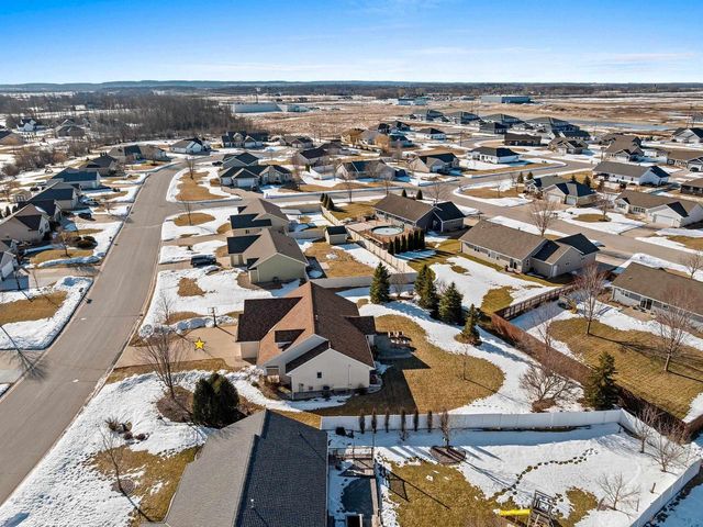 2155 MAHOGANY TRAIL, De Pere, WI 54115