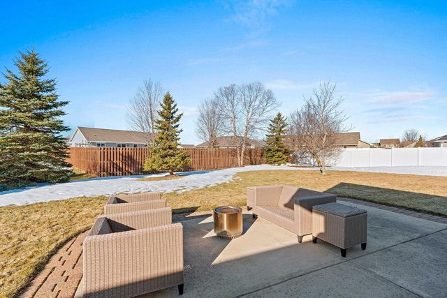 2155 MAHOGANY TRAIL, De Pere, WI 54115