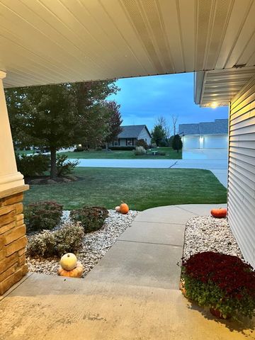 2155 MAHOGANY TRAIL, De Pere, WI 54115