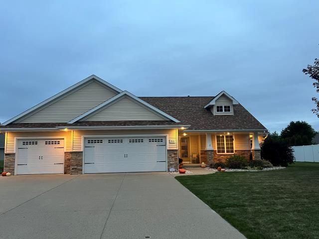 2155 MAHOGANY TRAIL, De Pere, WI 54115