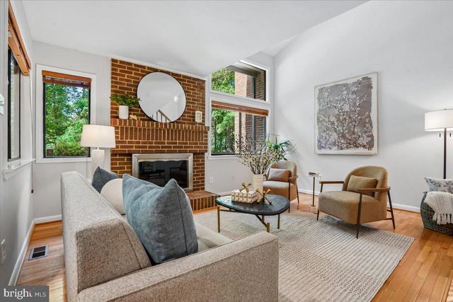 2021 WINGED FOOT CT, Reston, VA 20191