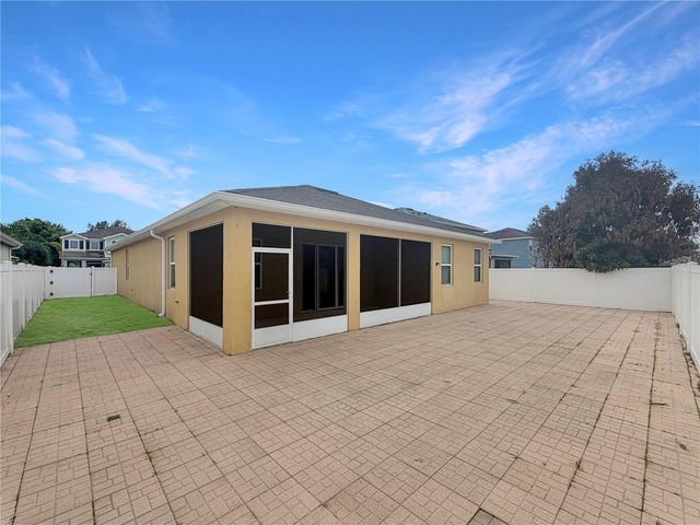 12425 FAIRLAWN DRIVE, Riverview, FL 33579