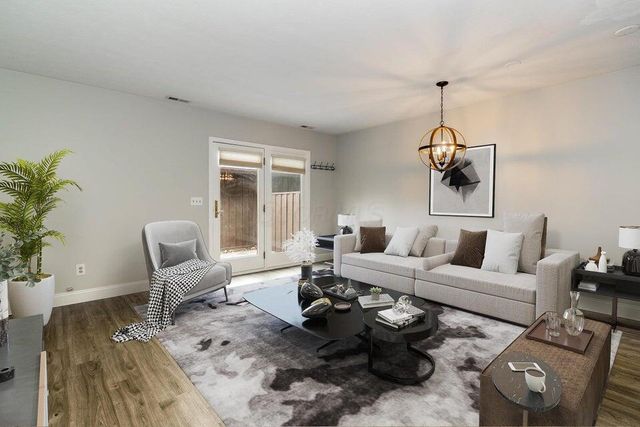 2806 Downing Way, 37, Columbus, OH 43221