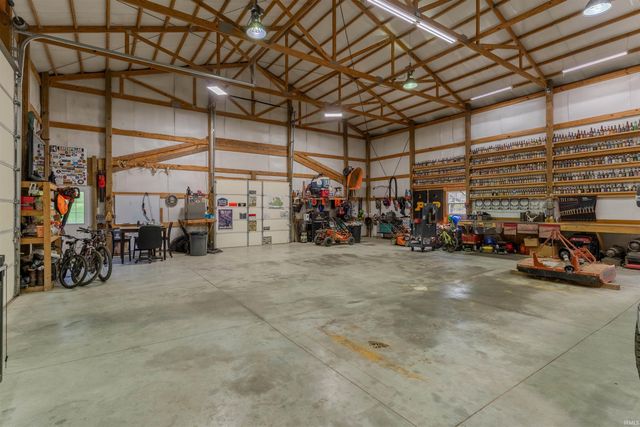 1220 Schenk Road, Evansville, IN 47720