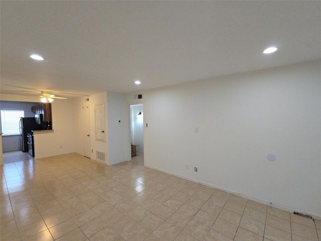 14333 Memorial Drive 91, Houston, TX 77079
