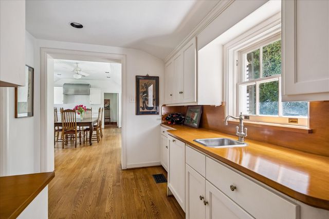 1705 North Boulevard, Houston, TX 77098