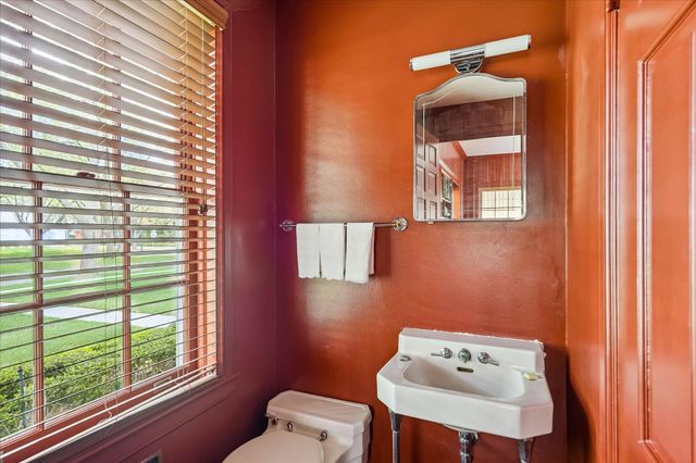 1705 North Boulevard, Houston, TX 77098